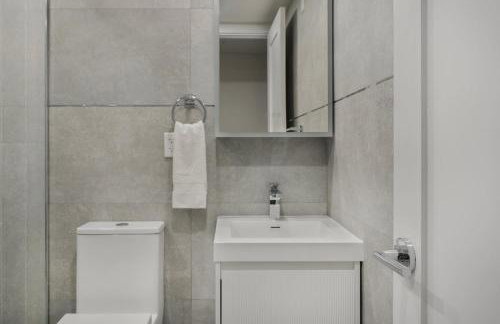 22nd Sleek Modern 1BR Gramercy - Foto 21