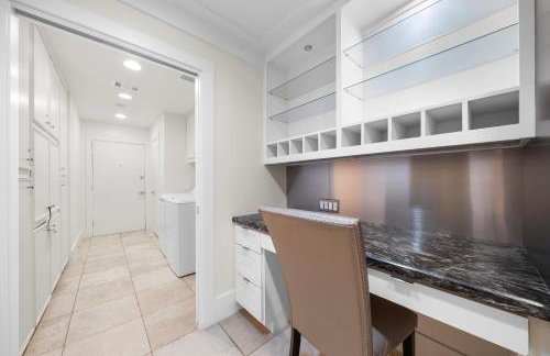 Nr Galleria & Med Center Hot Tub Games WiFi - Foto 7