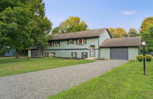 Near Ithaca!Hot Tub! LRG Home!Sleeps 14! Dogs ok! - Foto 55