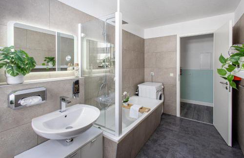 Luxury Vista Apartment I Küche I WLAN I Smart-TV I Zentral - Foto 13