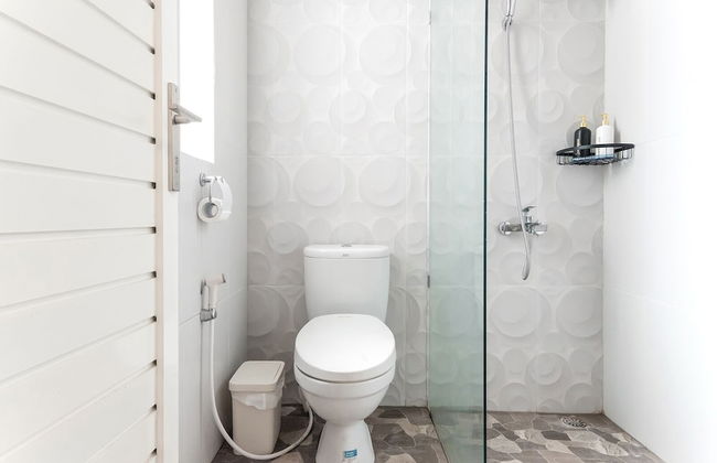 Calma Edelweiss Villa Lawang Malang - Photo 38