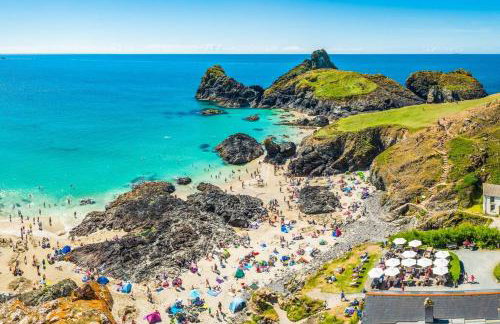 Stylish 2-BR cottage near Mousehole - garden and and parking - Photo 3