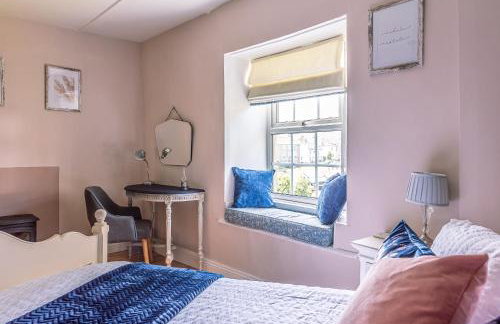 Low Cottage - Photo 10