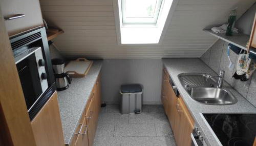 Angelika Ferienwohnung im DG - Foto 4