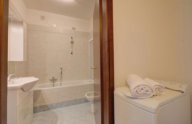 John's House-Lakeview & shared pool - Foto 14