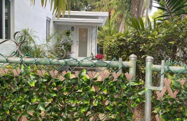 Tropical Paradise in Miracle Mile with Parking - Foto 36