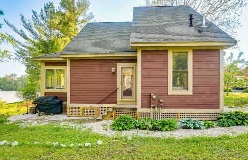 Waterfront Cottage in Summer Village with Grill - Foto 24