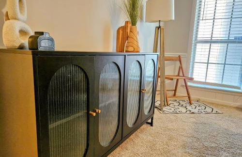 VillaQuèFrancia near Elvis Presley's Graceland 6 mins from Airport, Shuttle, & Rental Vehicle - Foto 5