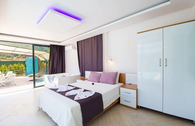 Dreamy Villa With Private Pool and Jacuzzi in Kas - Foto 21