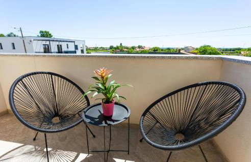 4 Bedroom Cozy Home In Marcana - Foto 20