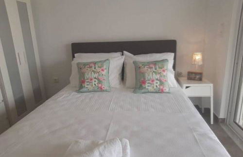 Apollo Romantic Sea View Villa - Photo 26