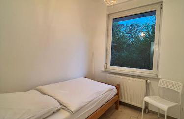 Große Terrassenwohnung mit Seeblick - Photo 17