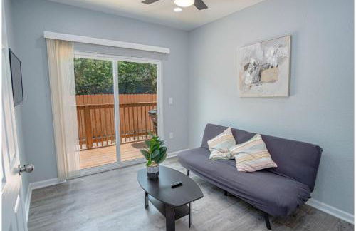 Newly Remodeled 4BR 2BA Near Amazing Downtown - Foto 22