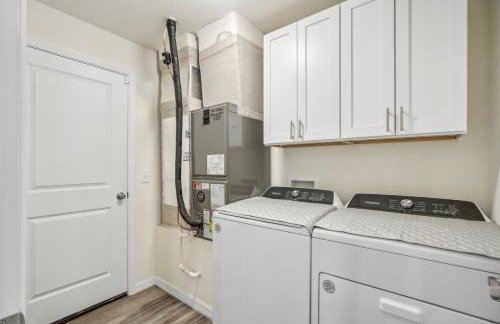 Cape House - 4 BR - Pool - Fire Pit - Private Backyard - Foto 38