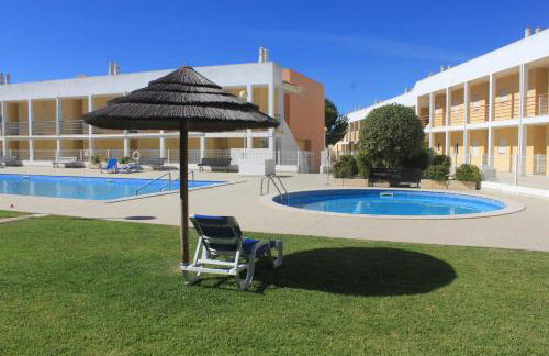 Pool&Beach in Encosta de São José - Foto 1