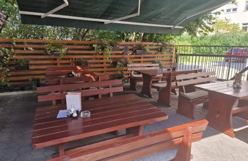 Old house by the stream - Photo 74