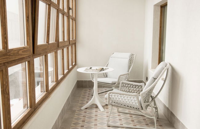 Prisma Suites - Photo 15