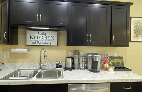 Sundance' Acres Peaceful and Private New House with Hot Tub and Fire Pit - Photo 24