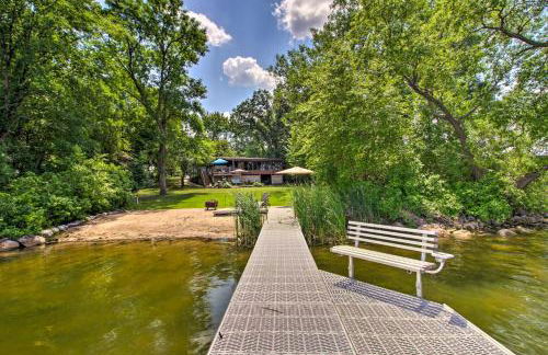 Year-Round Waterfront Getaway Lake Access and Dock! - Foto 25