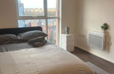 Comfortable 2-Bedroom Flat close Etihad and Coop Live - Photo 6