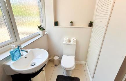 Lovely 4-Bedroom Kilburn Flat with Garden and Parking near Hampstead Heath, Abbey Road by Staylio London - Foto 39