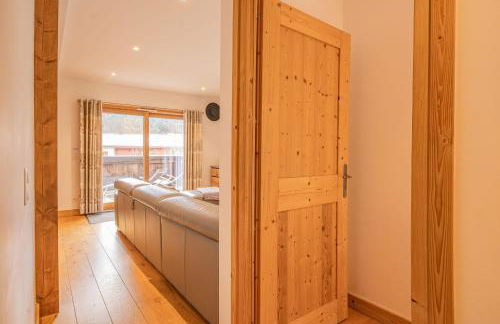 Grand Paradis- Modern 3 bedroom apartment with spectacular views - Photo 6