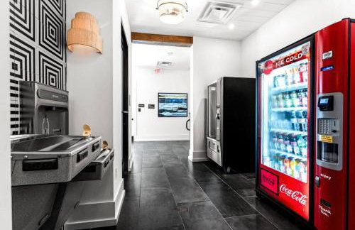 2BR Sunspot Poolside Living in Apollo Beach - Foto 28