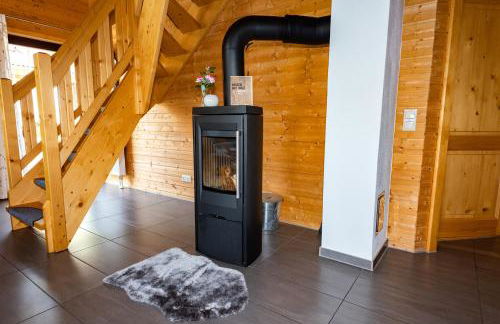 5 Sterne Ferienhaus Tommy mit Kamin, Seeblick und großer Terrasse - Foto 4