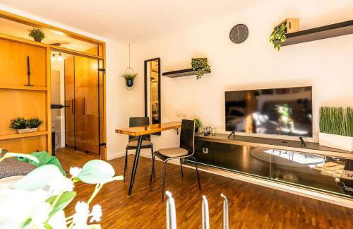 Black Mirror inkl WLAN, Parkplatz - Foto 5