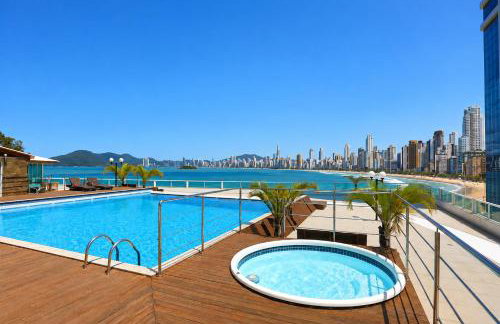 Loft Internacional Residence c linda vista do mar - Praia, Piscina e Garagem - Foto 2