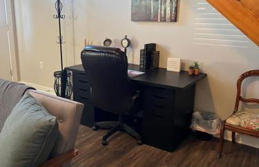 Uptown Townhouse Studio Apartment -WiFi-10 min walk to Spectrum Center - Foto 13