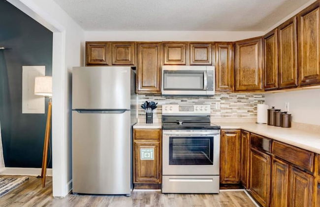 Cozy Oasis of Downtown Clarksville - Foto 8