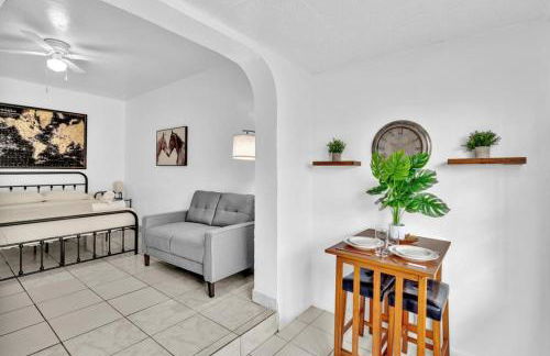 Downtown Hollywood Beach Blvd Studio Getaway - Foto 25