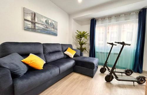 LUJO Proyector, Maquina Arcade, Wifi y Patinetes - Foto 7