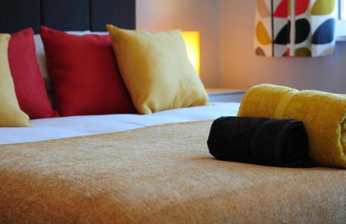 Newly refurbished next to University Hospital Coventry - Foto 4