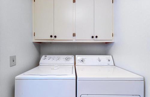 Waterfront Lake Murray Home with Dock Dogs Welcome! - Foto 24