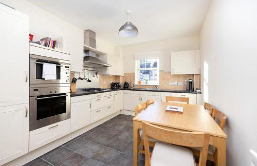 JOIVY Modern Flat with Free Parking - Foto 23