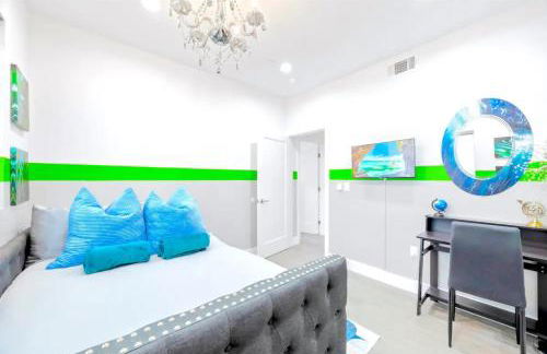 B- InstaWorthy & Family-Friendly NoHo Gem- Near Universal & Hollywood with Parking, Games, and Hot Tub - Foto 17