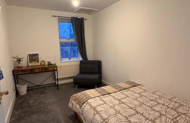 NextDoor Morden - Photo 3