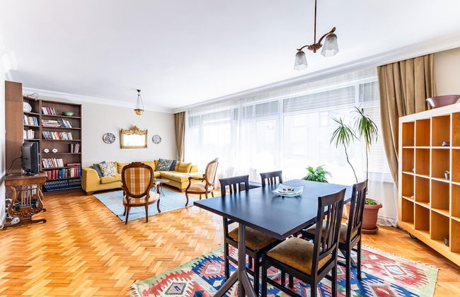 Spacious Flat w Balcony 3 min to Kadikoy Square - Foto 9