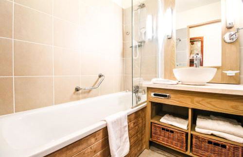 Exceptional 3 bed Penthouse with fireplace and stunning views - Foto 41