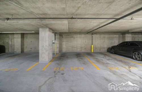 Condo w pvt balcony & gym access - Foto 30