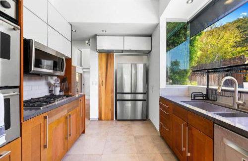 Hilltop Designer Midcentury Modern 4BR Pool HotTub - Foto 13