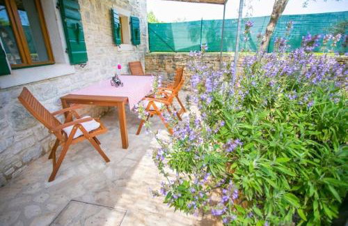 Abortolami with Pool and Garden - Foto 24