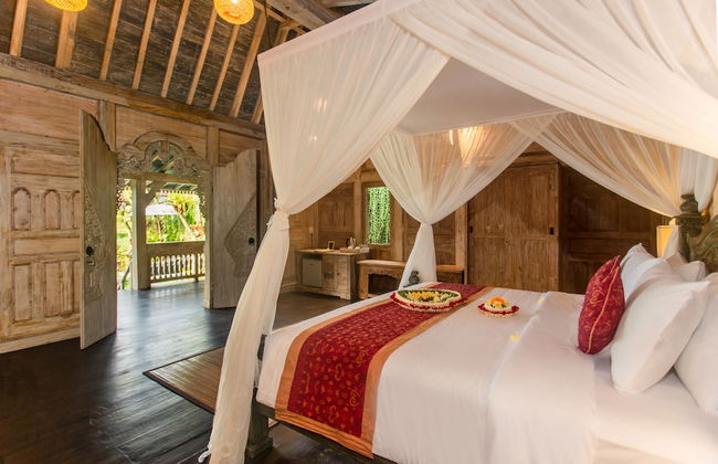 Wooden Ganeca Villas by GenuineHost - Foto 13