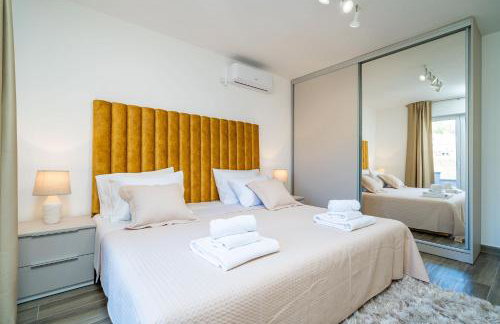 Villa Petmat - with private pool and 6 bedrooms - Photo 37