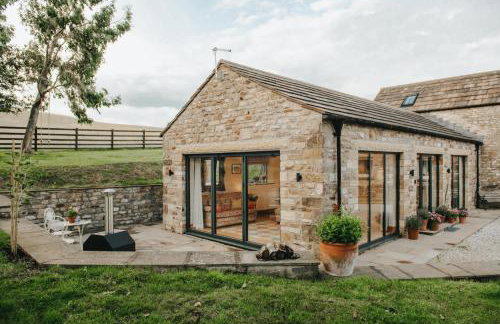 Peaceful Countryside Barn Conversion in the Yorkshire Dales by MCPI Hosting, Perfect for Couples, Small Families & Walkers - Photo 3