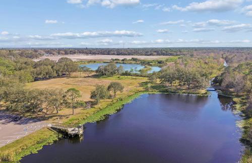 Elegant Largo Retreat, Sleeps 8, 10 Mins to Beach - Foto 47