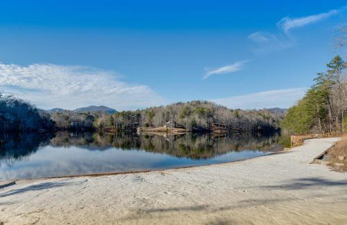 Pet-Friendly Cabin with Loft 5 Mi to Lake Lure! - Foto 35