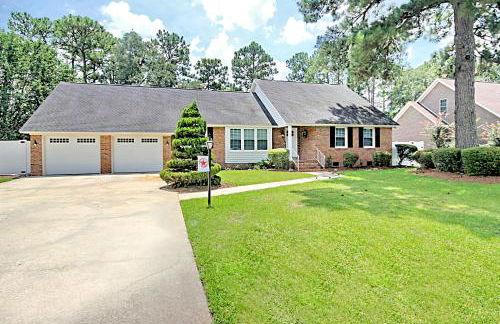 HoneyHomes Hackler Golf Course Home with Amenities - Photo 21